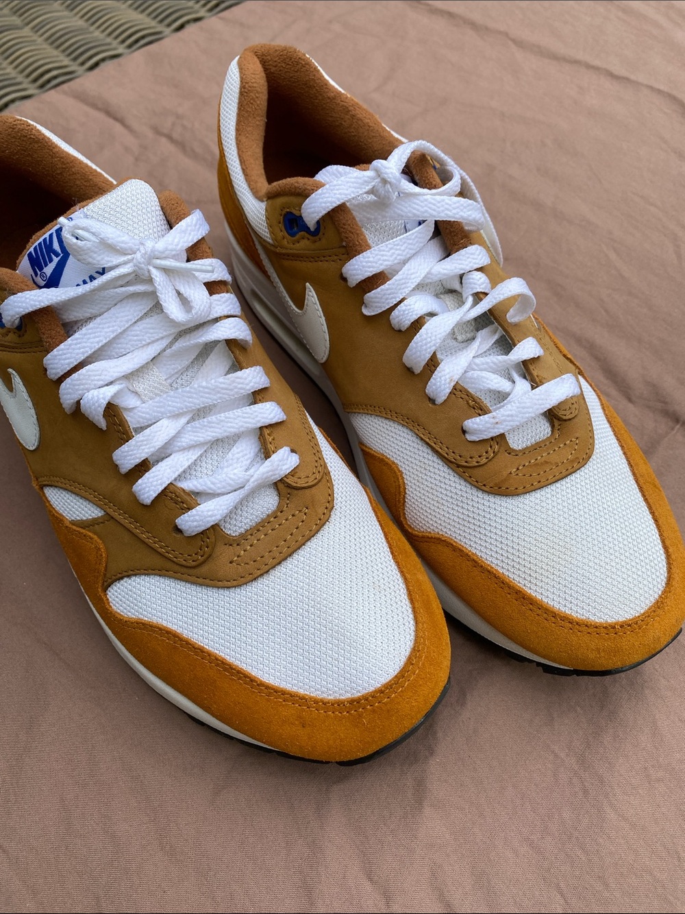 Nike Air Max 1 Premium Retro “Curry” White and Mustard Suede Mesh Trainer - Picture 3 of 16